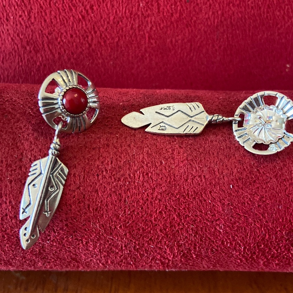 CHRISTMAS 🤶 SALE: BEAUTIFUL STERLING SILVER 💎 GEM/FEATHER EARRINGS $15 Off